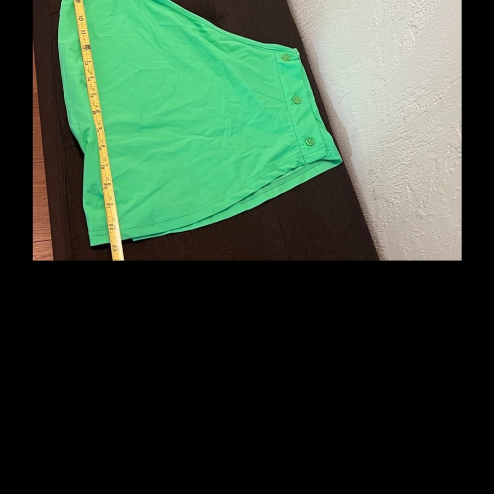 #1123+ Green One-Shoulder Dress - Picture 4 of 7